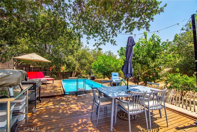 8500 Val Verde Drive, West Hills, CA 91304