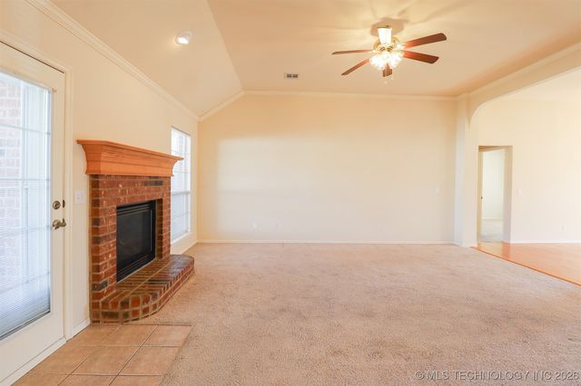 11003 E 95th Place North, Owasso, OK 74055