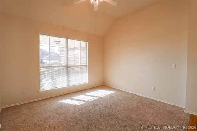 11003 E 95th Place North, Owasso, OK 74055