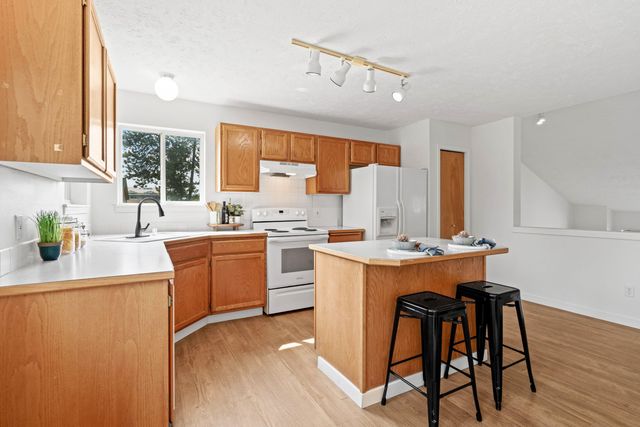 3408 E 48th Ct, Spokane, WA 99223