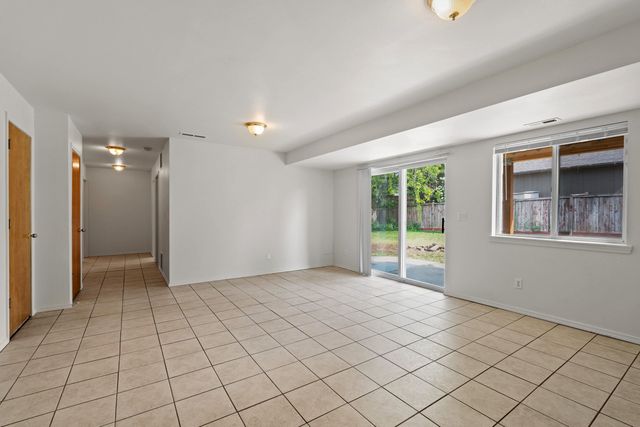 3408 E 48th Ct, Spokane, WA 99223