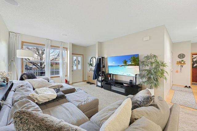 1871 Wildflower Court, Shoreview, MN 55126