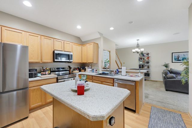 1871 Wildflower Court, Shoreview, MN 55126
