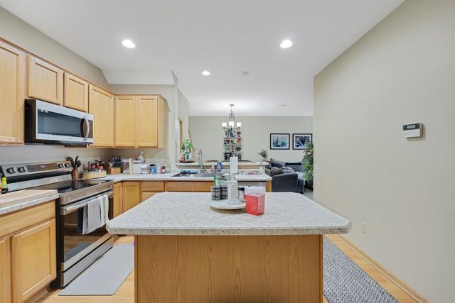 1871 Wildflower Court, Shoreview, MN 55126