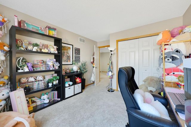 1871 Wildflower Court, Shoreview, MN 55126