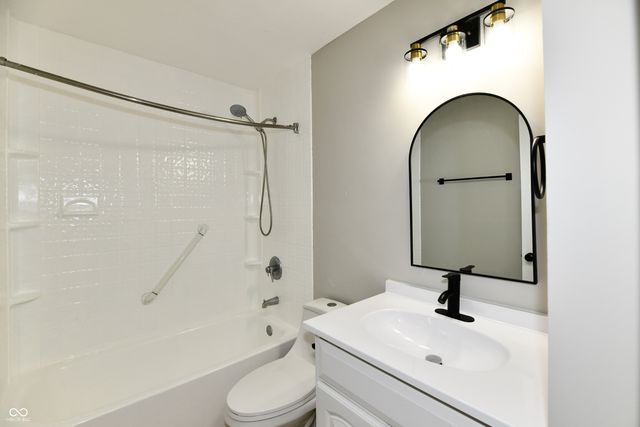 6637 Sunbury Drive, Indianapolis, IN 46241