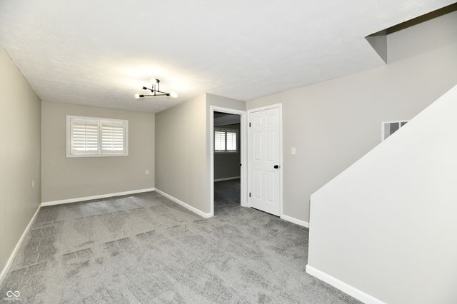 6637 Sunbury Drive, Indianapolis, IN 46241