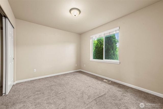 7076 Prism Street SE, Lacey, WA 98513
