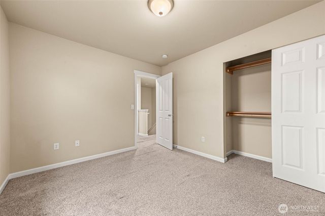 7076 Prism Street SE, Lacey, WA 98513
