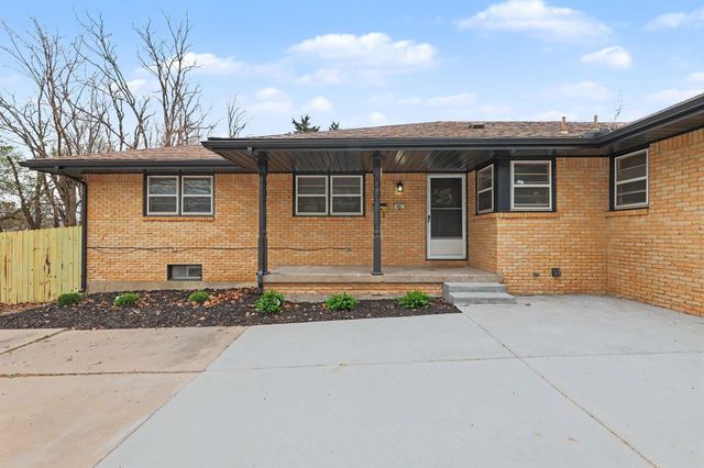 801 E Goeldner, Derby, KS 67037
