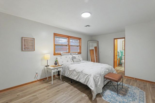 801 E Goeldner, Derby, KS 67037