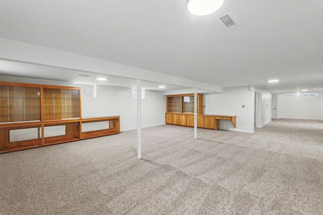 801 E Goeldner, Derby, KS 67037