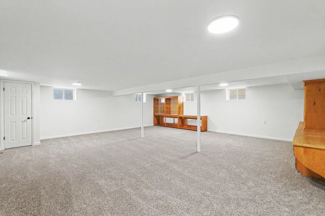 801 E Goeldner, Derby, KS 67037