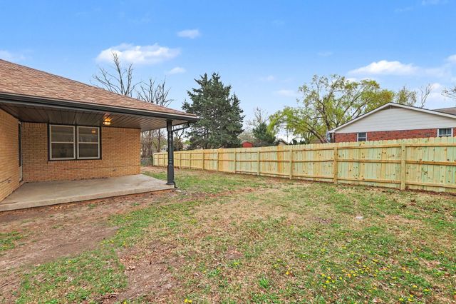 801 E Goeldner, Derby, KS 67037