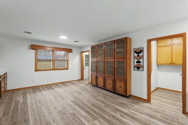801 E Goeldner, Derby, KS 67037