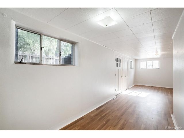 5683 W 41st Ave, Denver, CO 80212