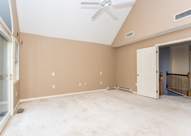 285 Bishops Forest Dr 285, Waltham, MA 02452