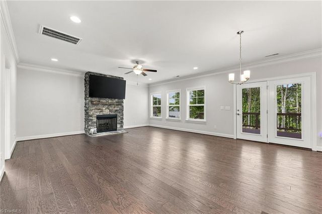 7909 Hopkins Farm Drive, Browns Summit, NC 27214