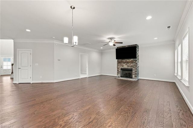 7909 Hopkins Farm Drive, Browns Summit, NC 27214