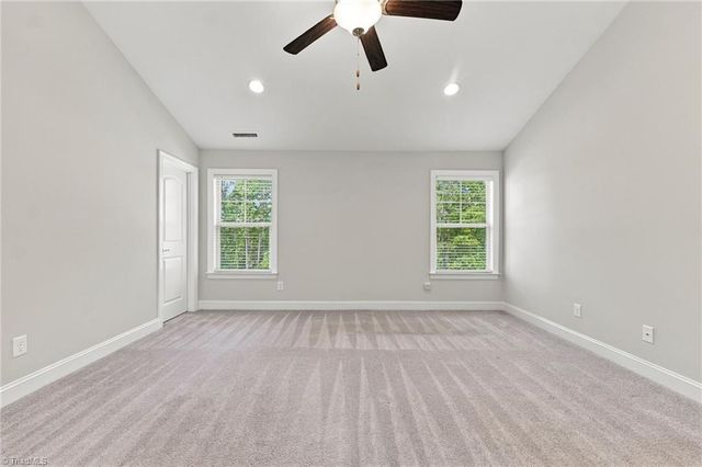 7909 Hopkins Farm Drive, Browns Summit, NC 27214