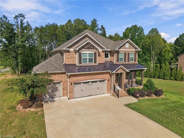 7909 Hopkins Farm Drive, Browns Summit, NC 27214