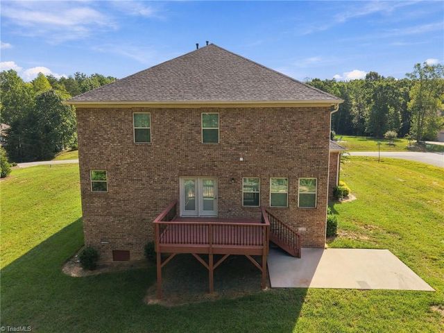 7909 Hopkins Farm Drive, Browns Summit, NC 27214