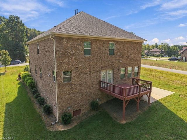 7909 Hopkins Farm Drive, Browns Summit, NC 27214