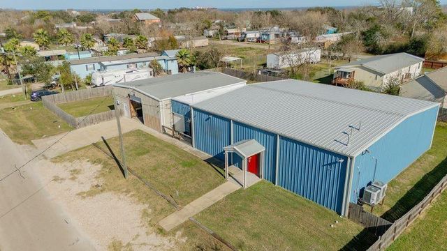 341 5th Street, Dickinson, TX 77539