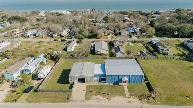 341 5th Street, Dickinson, TX 77539