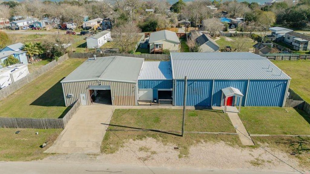 341 5th Street, Dickinson, TX 77539