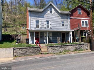 144 POTTSVILLE ST, Cressona, PA 17929