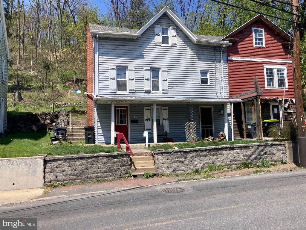 144 POTTSVILLE ST, Cressona, PA 17929