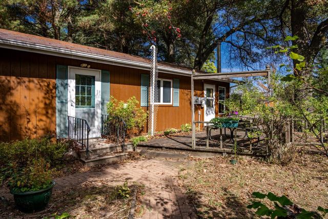 N11898 County Road G, Necedah, WI 54646