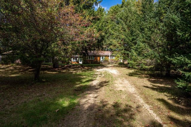 N11898 County Road G, Necedah, WI 54646