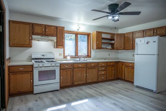 N11898 County Road G, Necedah, WI 54646