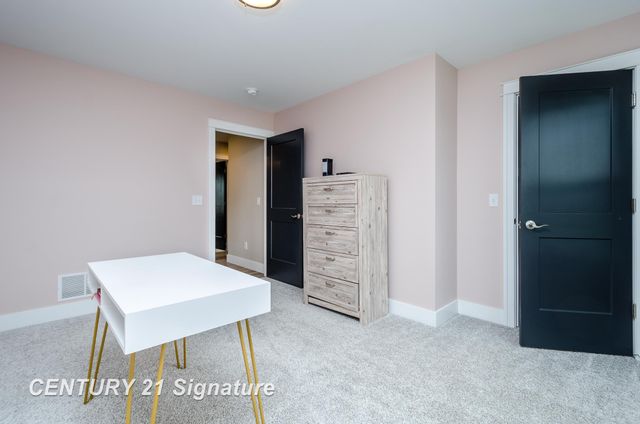 9100 Brook Hollow Lane, Freeland, MI 48623