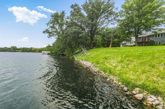 7601 93rd Avenue NE, Spicer, MN 56288