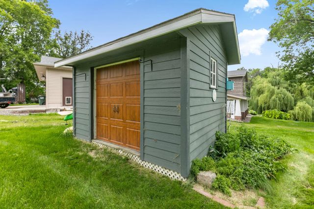 7601 93rd Avenue NE, Spicer, MN 56288