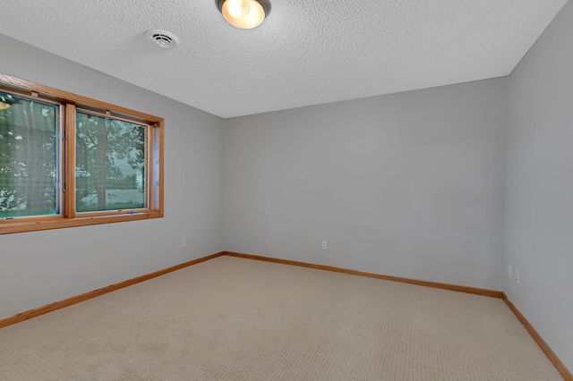 7601 93rd Avenue NE, Spicer, MN 56288