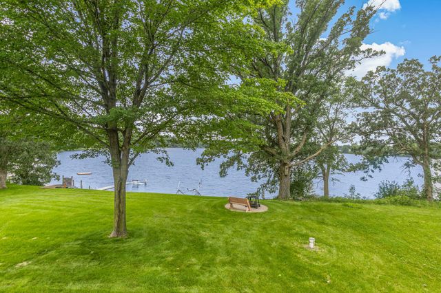 7601 93rd Avenue NE, Spicer, MN 56288