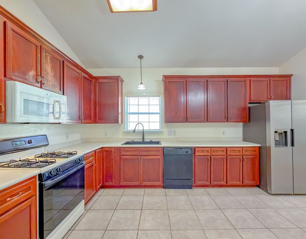 3327 Dartmouth Drive, Tallahassee, FL 32317