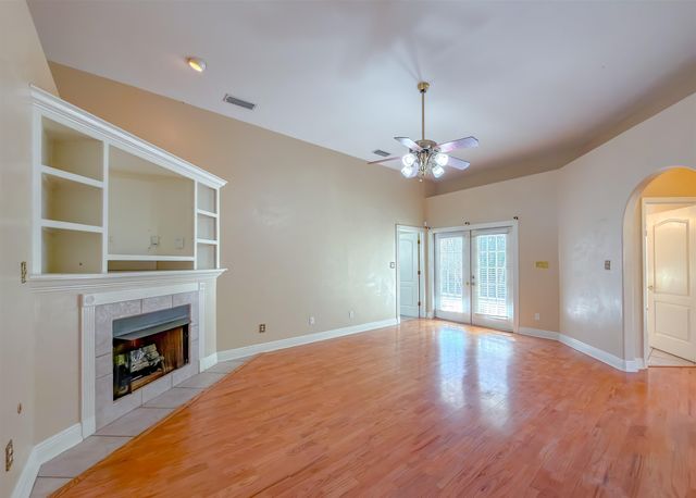 3327 Dartmouth Drive, Tallahassee, FL 32317