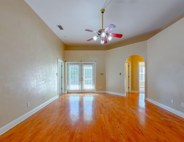 3327 Dartmouth Drive, Tallahassee, FL 32317