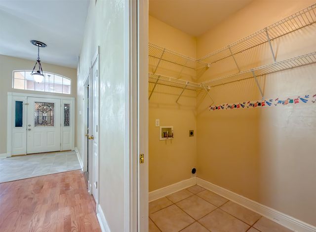 3327 Dartmouth Drive, Tallahassee, FL 32317