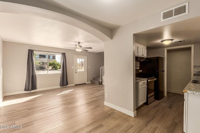 4606 E BROADWAY Road, Phoenix, AZ 85040