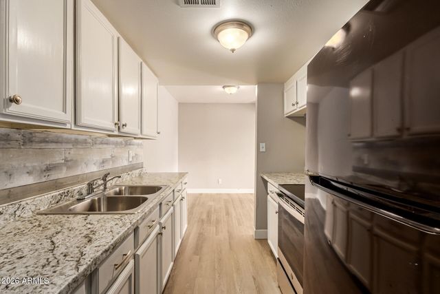 4606 E BROADWAY Road, Phoenix, AZ 85040