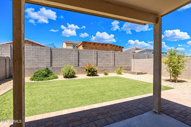 8422 W ATLANTIS Way, Tolleson, AZ 85353