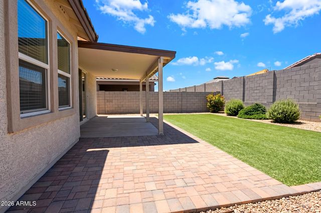 8422 W ATLANTIS Way, Tolleson, AZ 85353