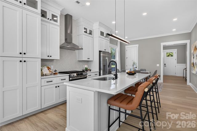3875 12th Street Court NE, Hickory, NC 26801
