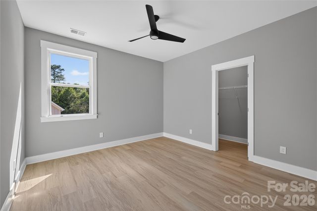 3875 12th Street Court NE, Hickory, NC 26801